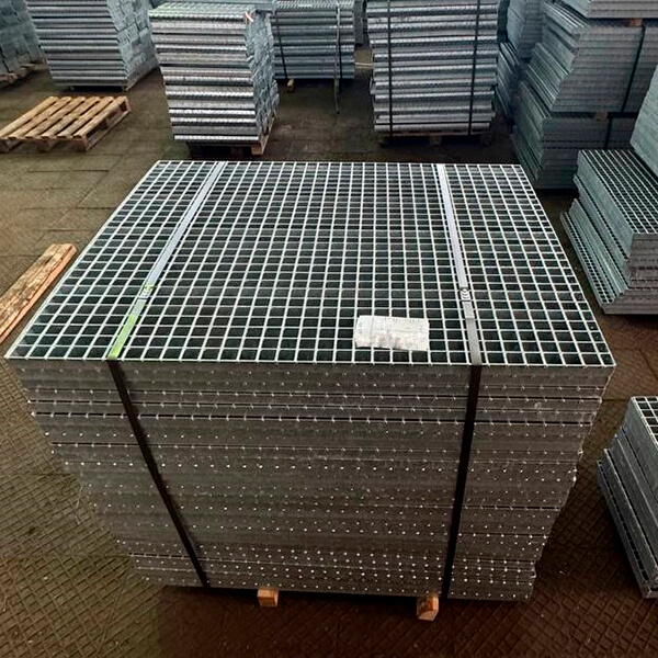 Решетчатый сварной настил SP Zn 34x38 / 30x3 мм Ст3 ТУ 5262-001-81167288-2009 фото